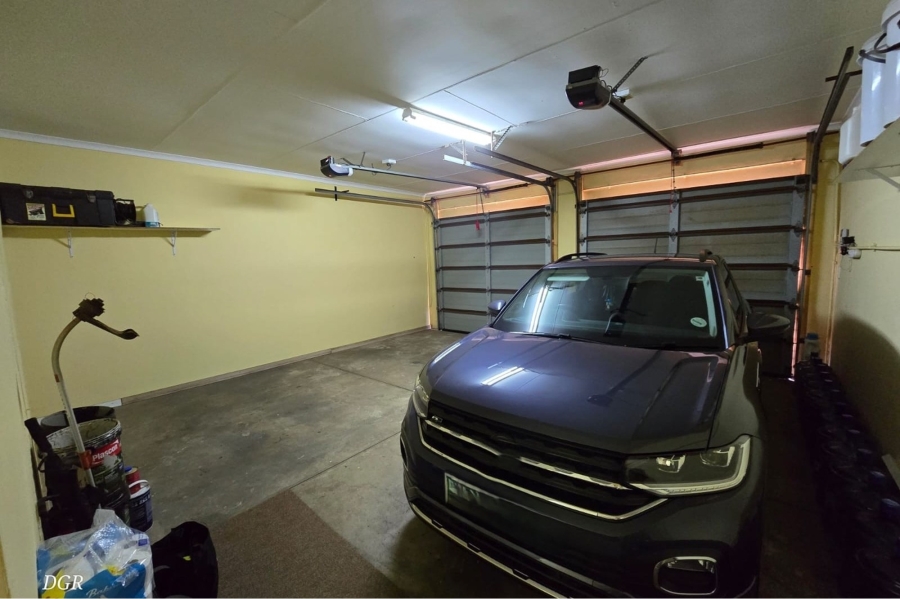 4 Bedroom Property for Sale in Hillcrest Northern Cape
